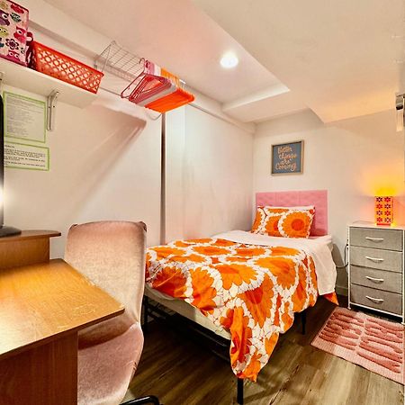 Private Tiny Room On The 1St Floor With Shared Bathroom Near Airport And Downtown Seattte Seattle Exteriör bild