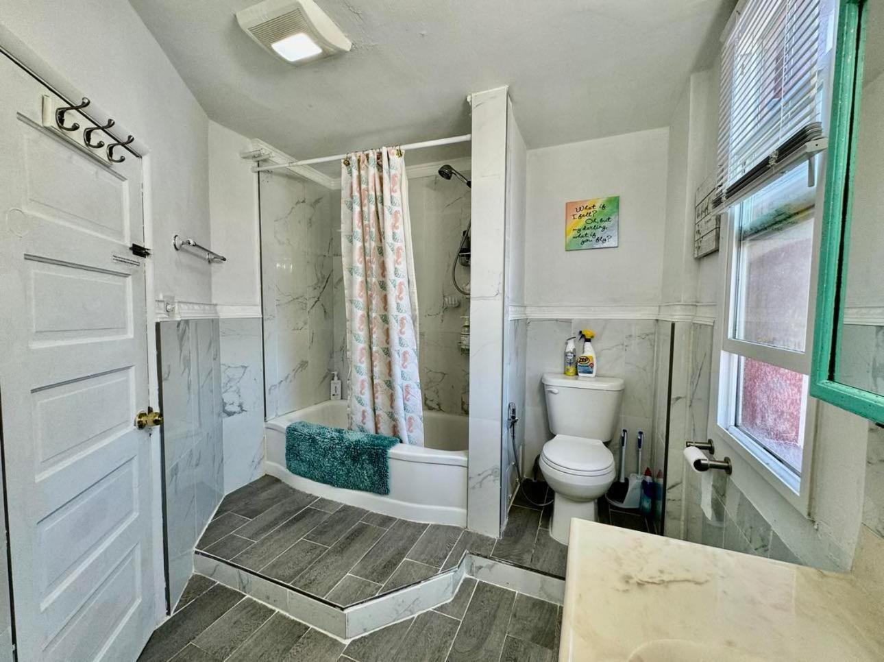Private Tiny Room On The 1St Floor With Shared Bathroom Near Airport And Downtown Seattte Seattle Exteriör bild